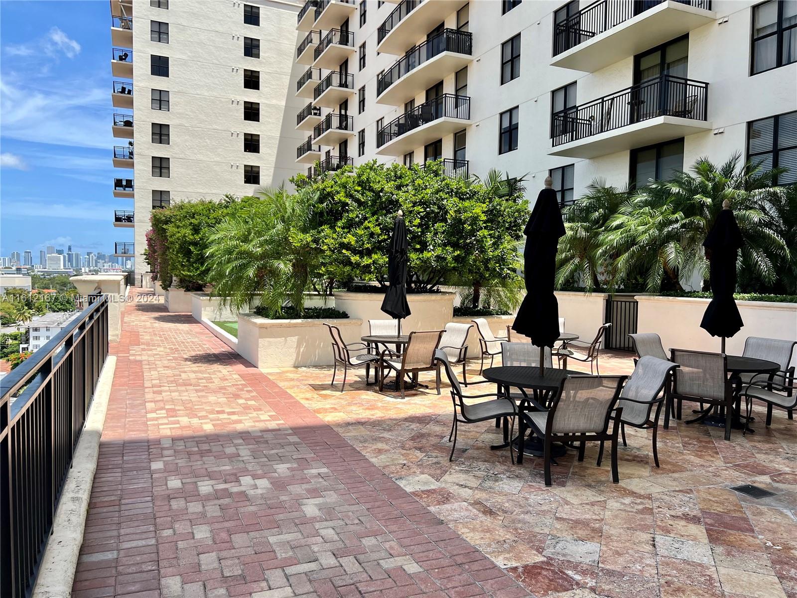 888 S Douglas Rd #1010, Coral Gables, Florida image 22