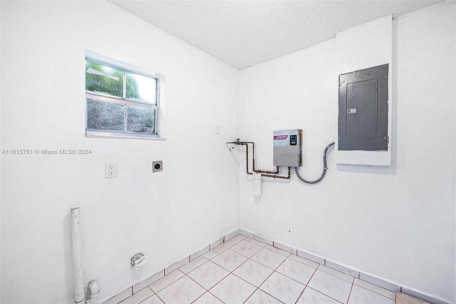 19909 NW 67th Cir Ct, Hialeah, Florida image 30