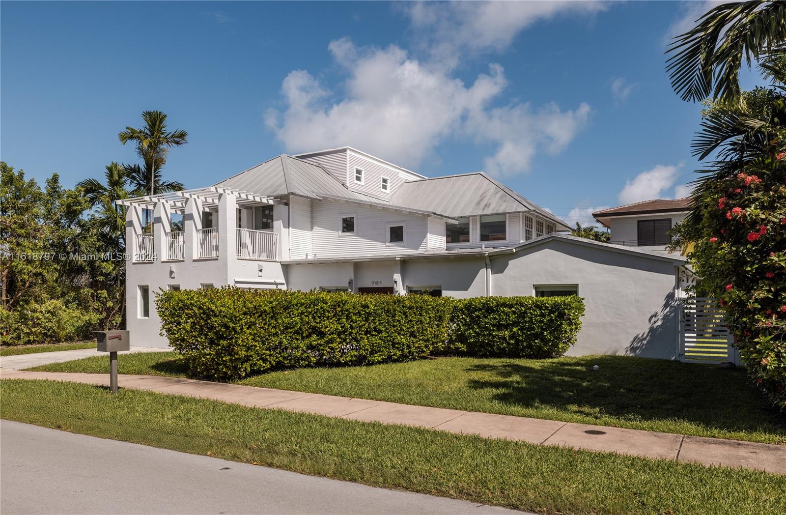 761 Ridgewood Rd, Key Biscayne, Florida image 35