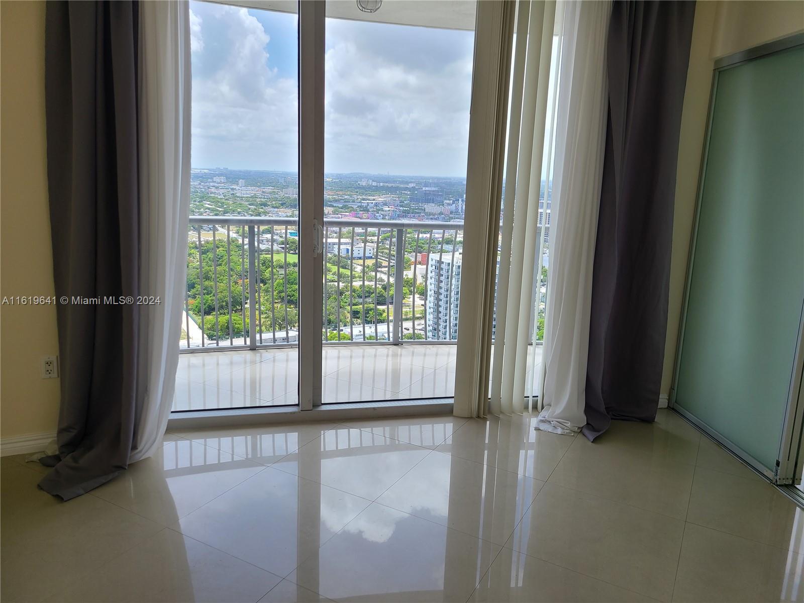 1750 N Bayshore Dr #3715, Miami, Florida image 14