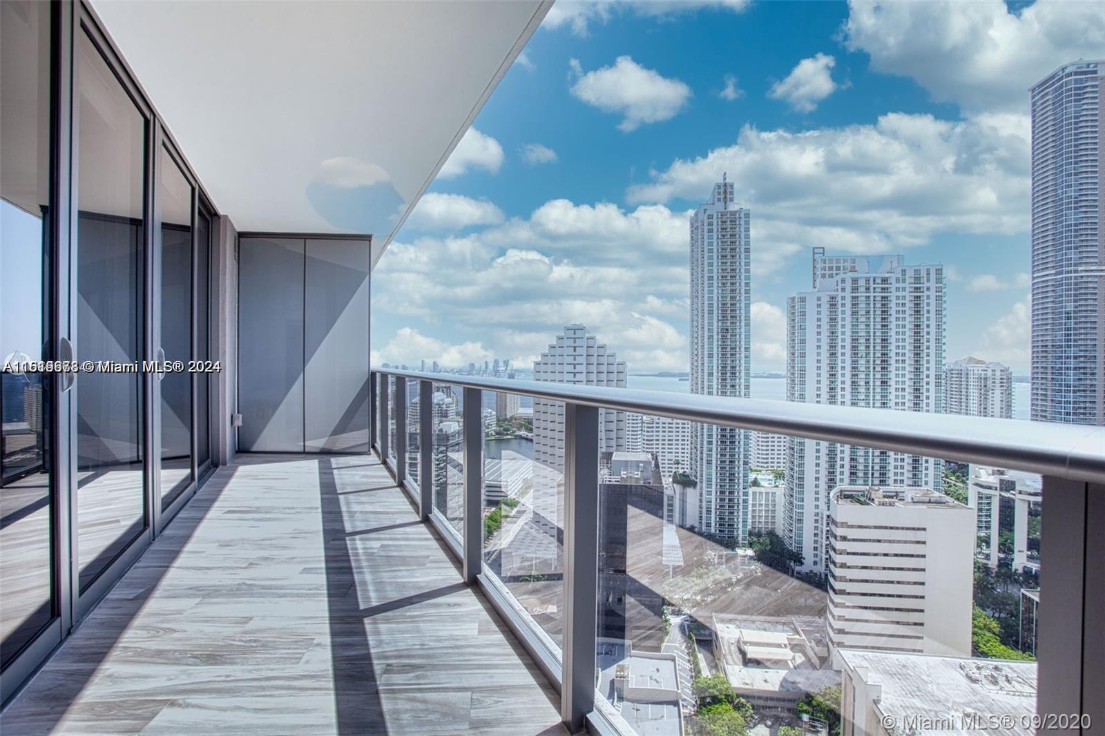 Condo for Sale in Miami, FL