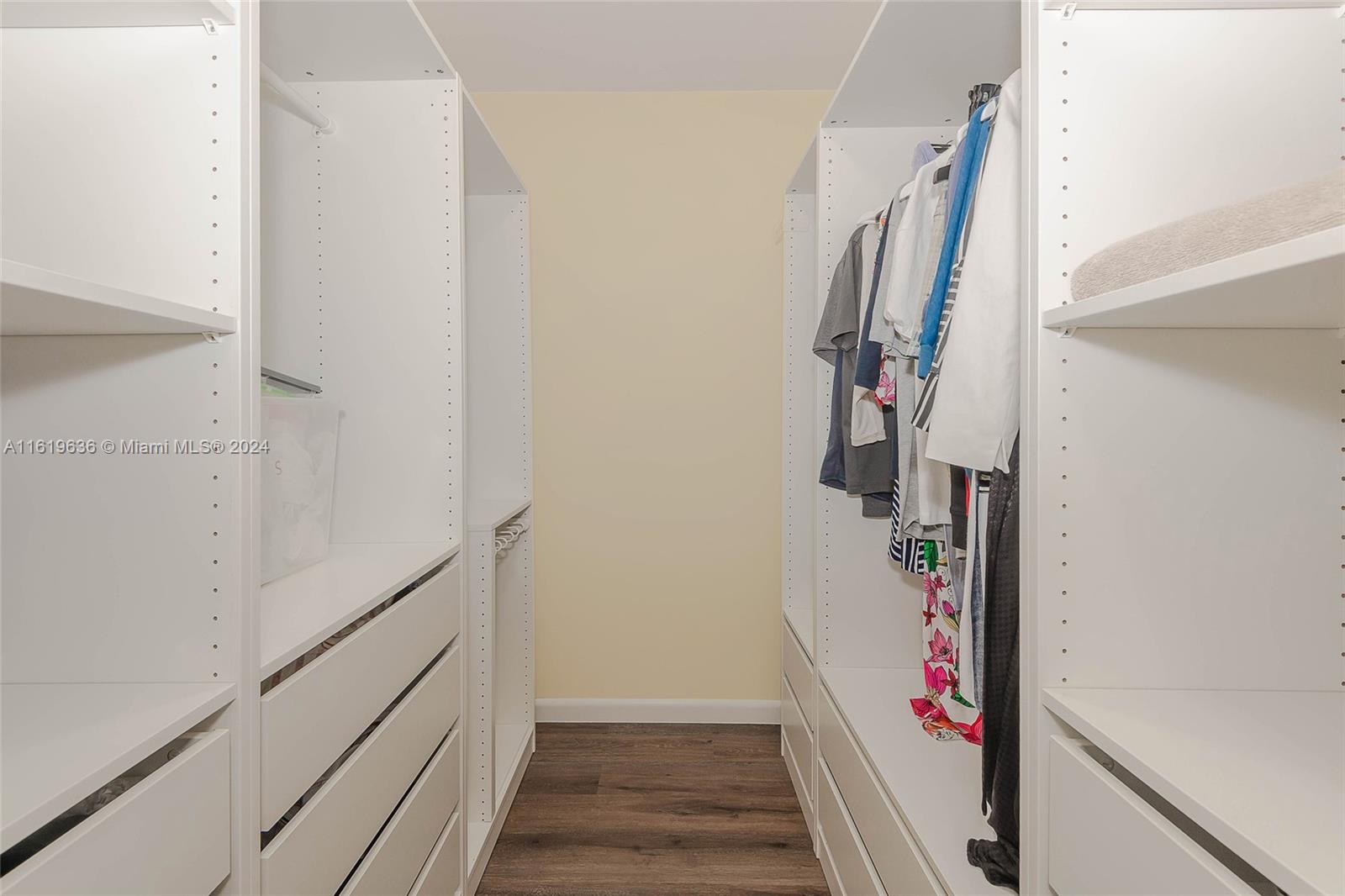 Listing Photo 22