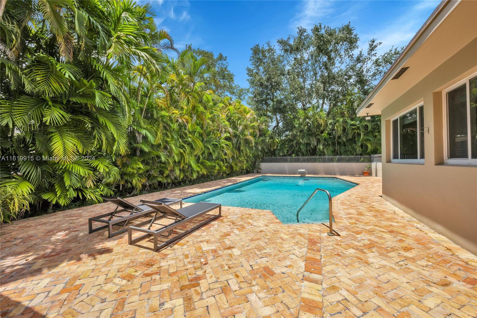 4300 Toledo St, Coral Gables, Florida image 38