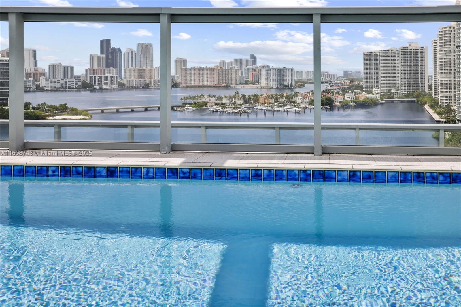 3300 NE 188th St #UPH12 + Rooftop, Aventura FL 33180