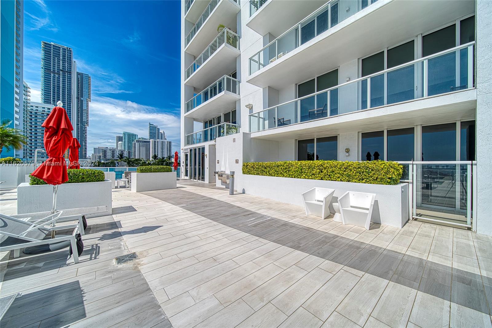601 NE 27th St #1904, Miami FL 33137