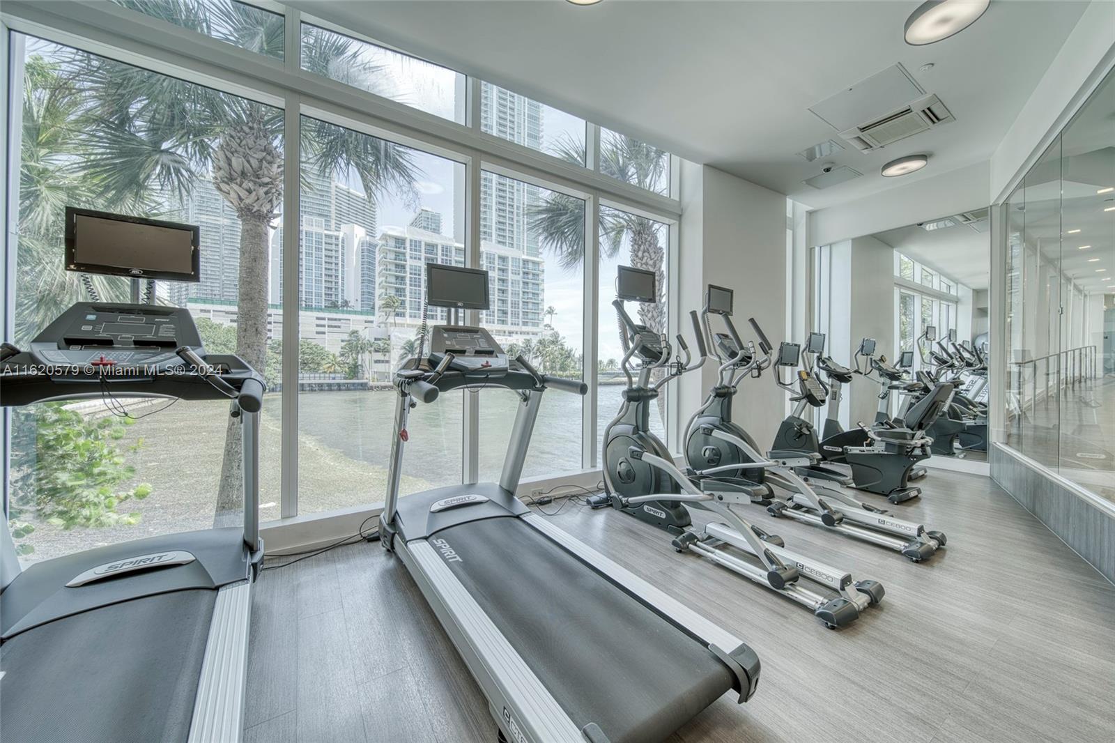 601 NE 27th St #1904, Miami FL 33137