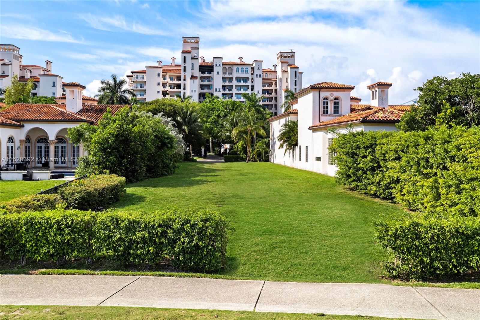 6911 Valencia Dr, Fisher Island, Florida image 14