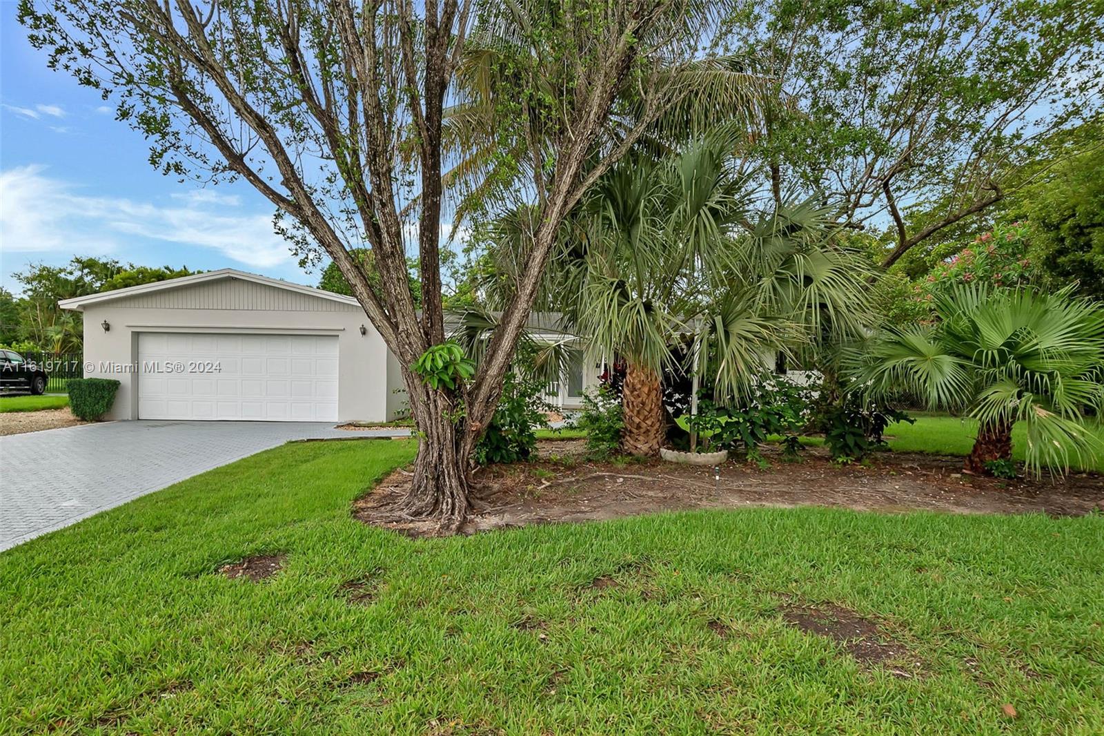 8890 SW 155th Ter, Palmetto Bay, Florida image 28