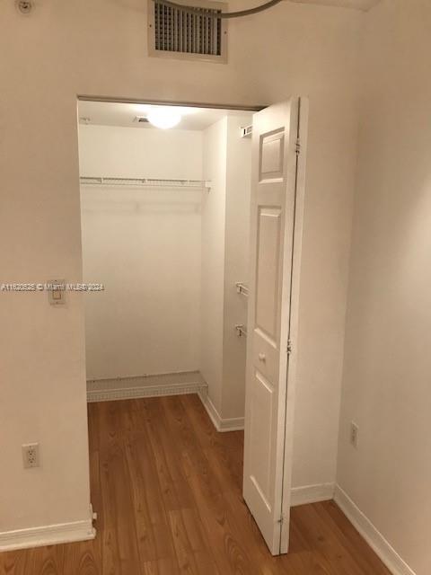 1155 Brickell Bay Dr #608, Miami FL 33131