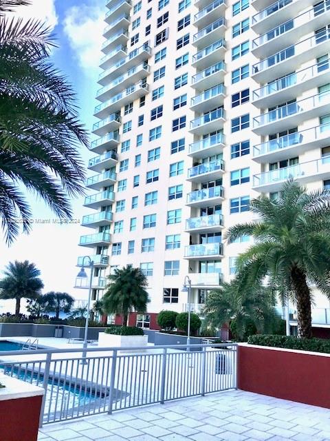 1155 Brickell Bay Dr #608, Miami FL 33131