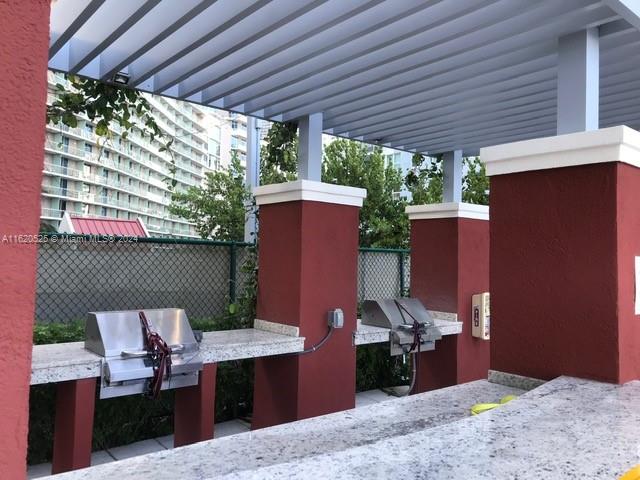 1155 Brickell Bay Dr #608, Miami FL 33131