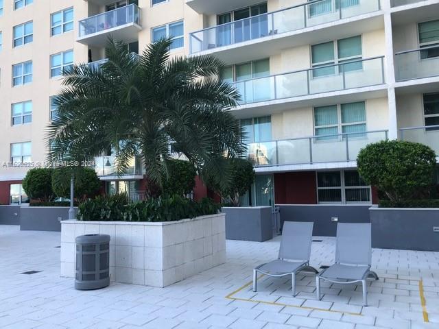 1155 Brickell Bay Dr #608, Miami FL 33131
