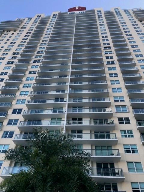 1155 Brickell Bay Dr #608, Miami FL 33131