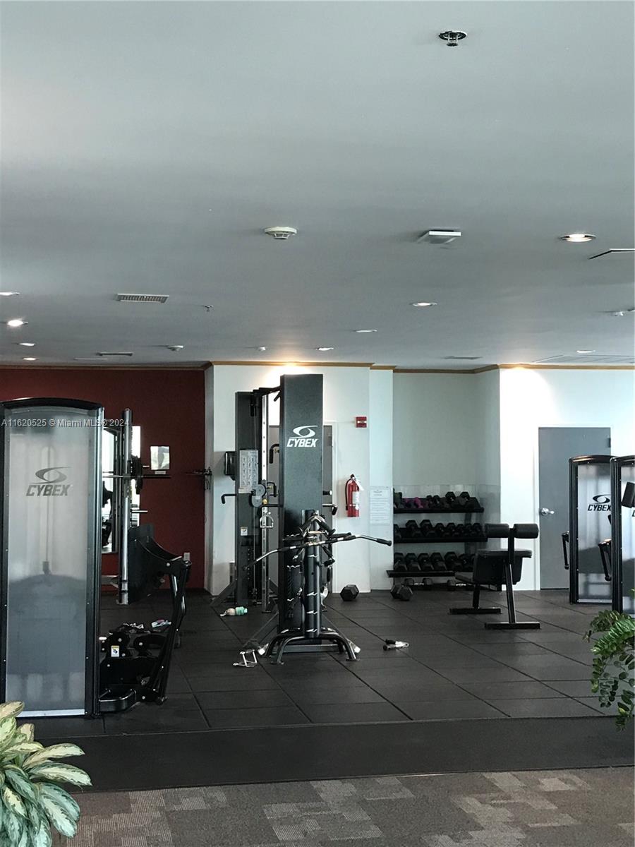 1155 Brickell Bay Dr #608, Miami FL 33131