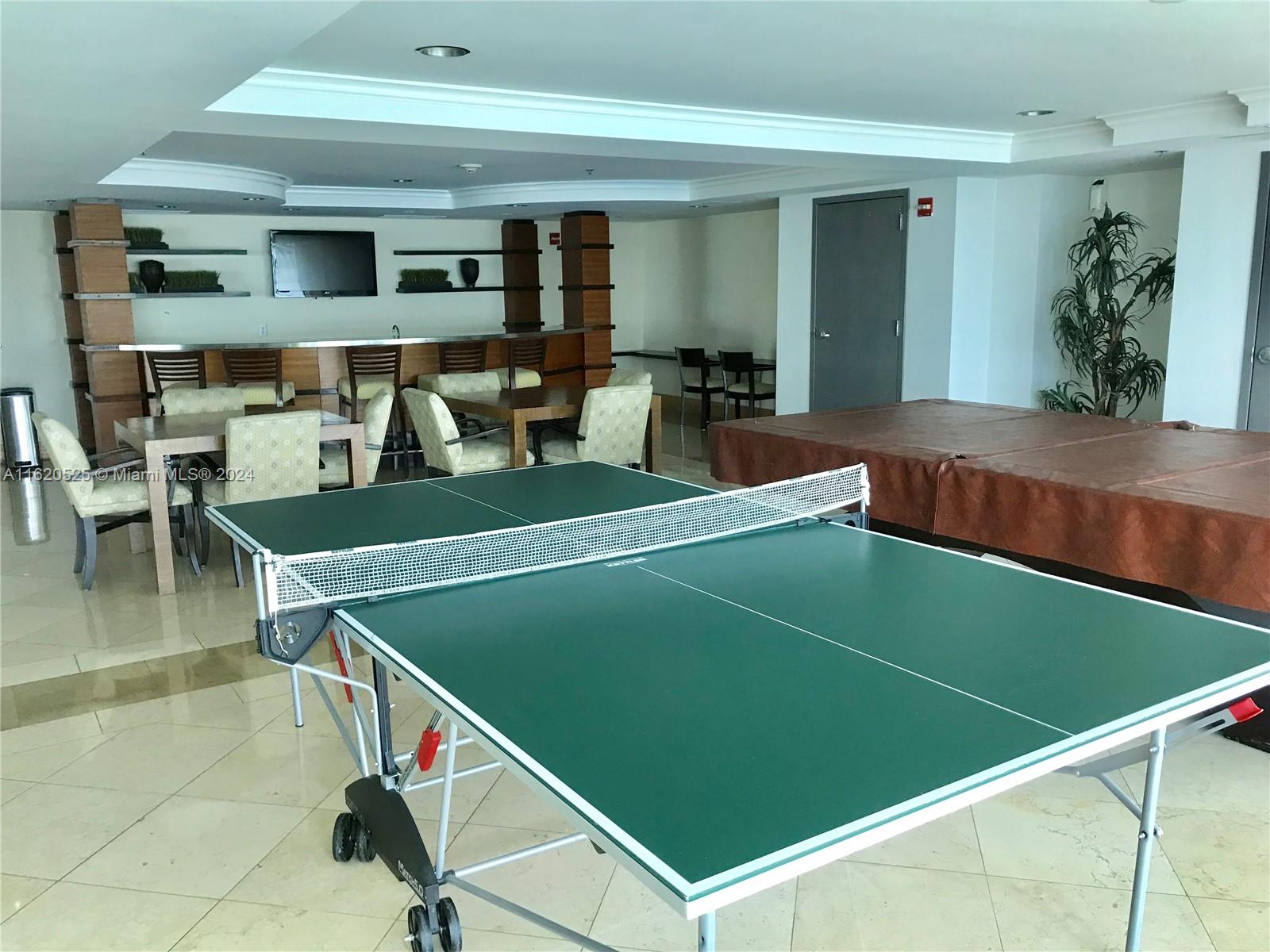1155 Brickell Bay Dr #608, Miami FL 33131