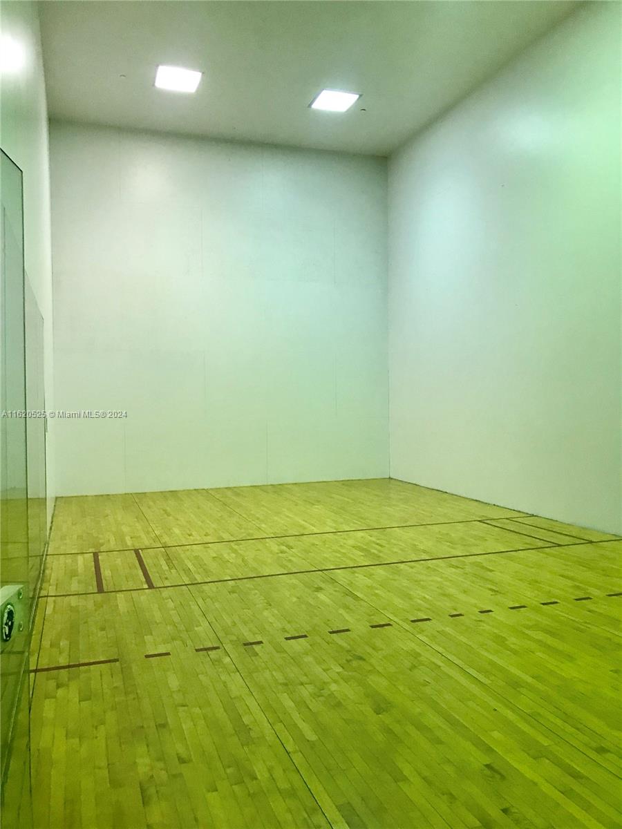 1155 Brickell Bay Dr #608, Miami FL 33131