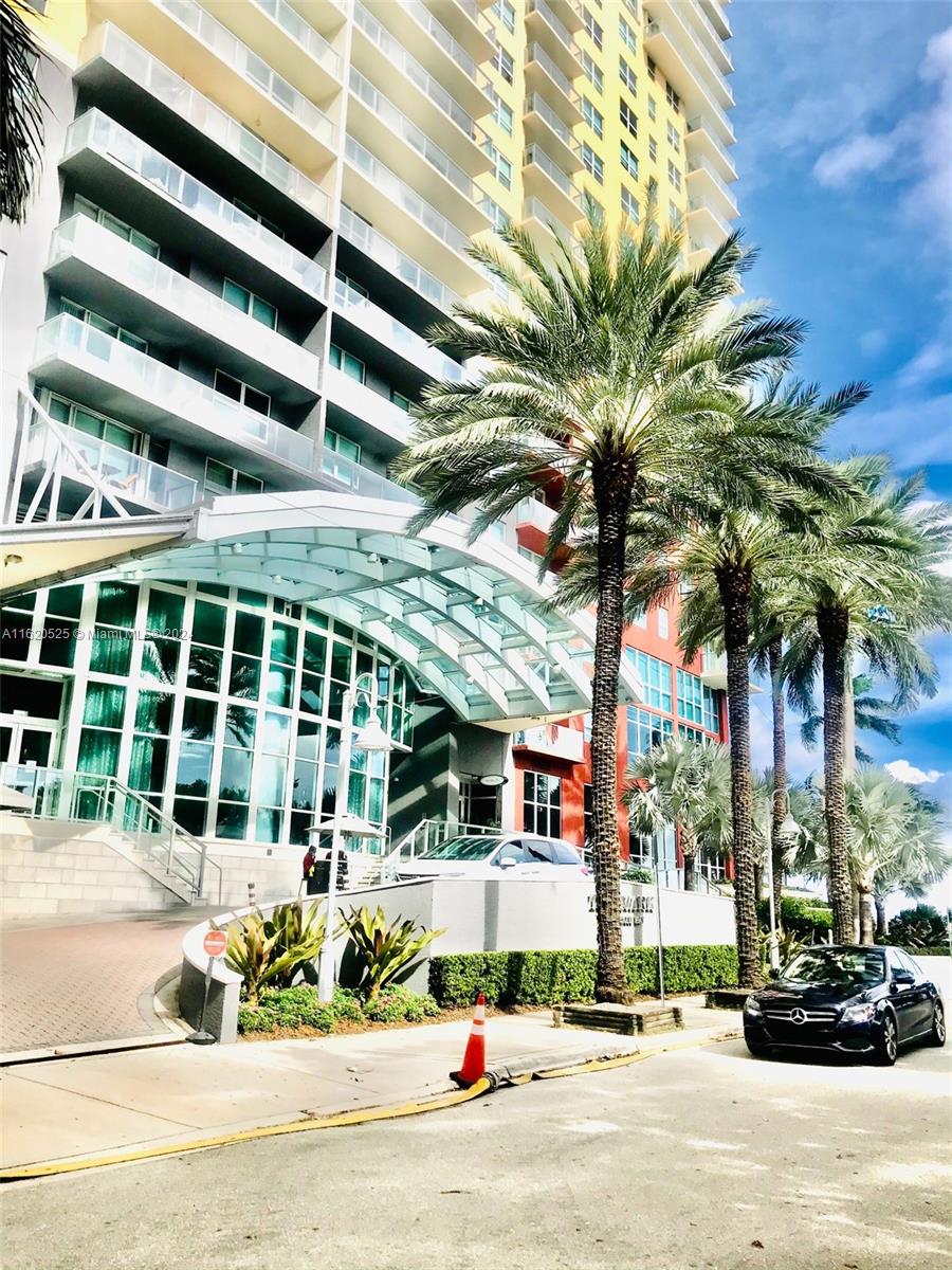 1155 Brickell Bay Dr #608, Miami FL 33131