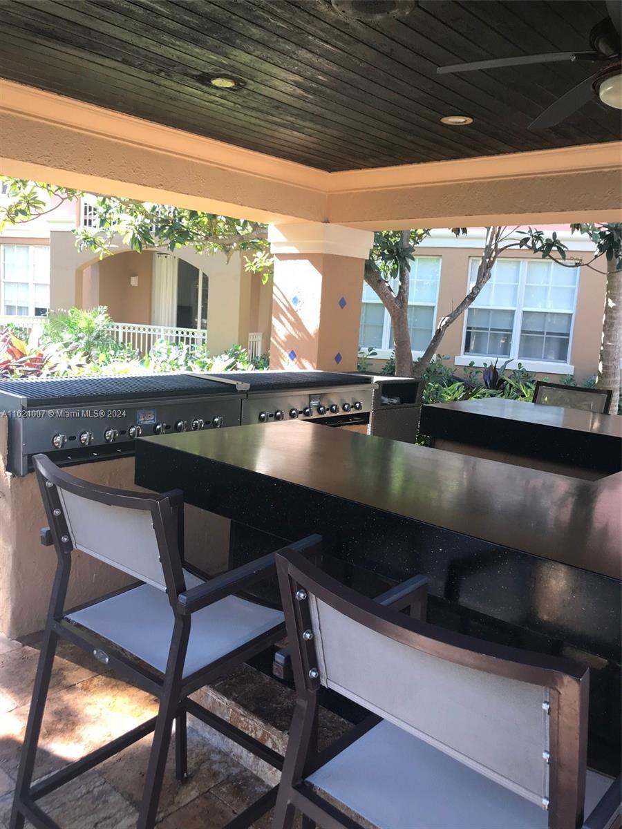 19801 E Country Club Dr #4-603, Aventura FL 33180