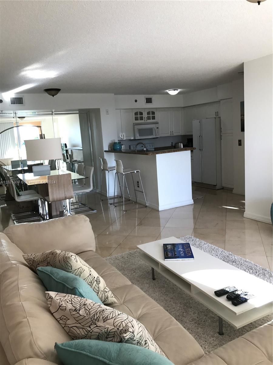19801 E Country Club Dr #4-603, Aventura FL 33180