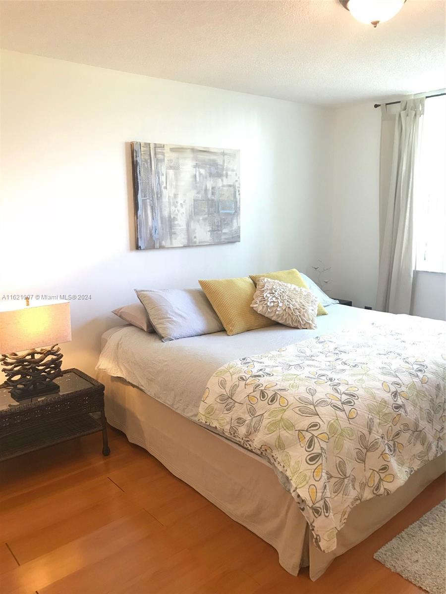 19801 E Country Club Dr #4-603, Aventura FL 33180