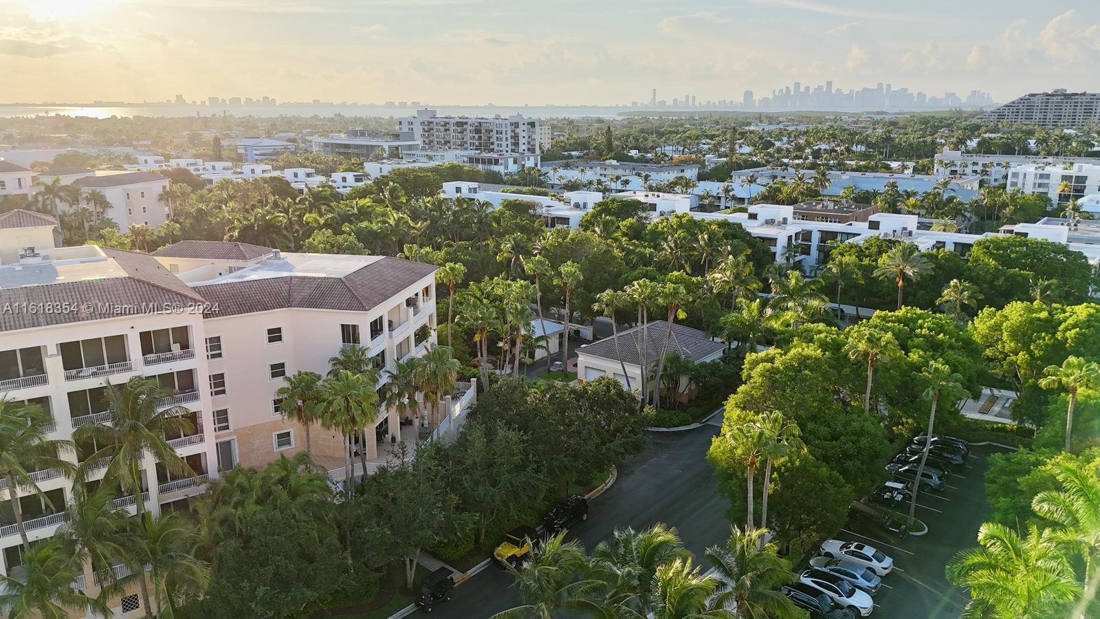 781 Crandon Blvd #106, Key Biscayne, Florida image 18