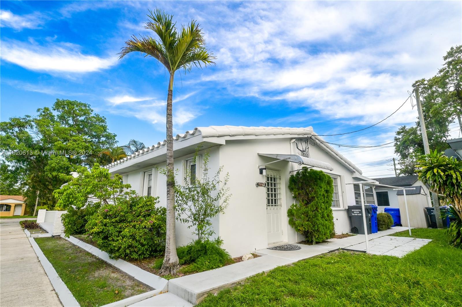 1716 N 16th Ct, Hollywood, Florida image 2