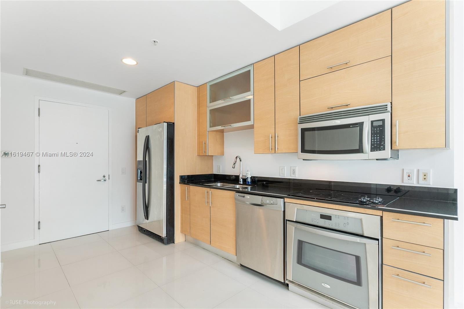 60 SW 13th St #2004, Miami FL 33130