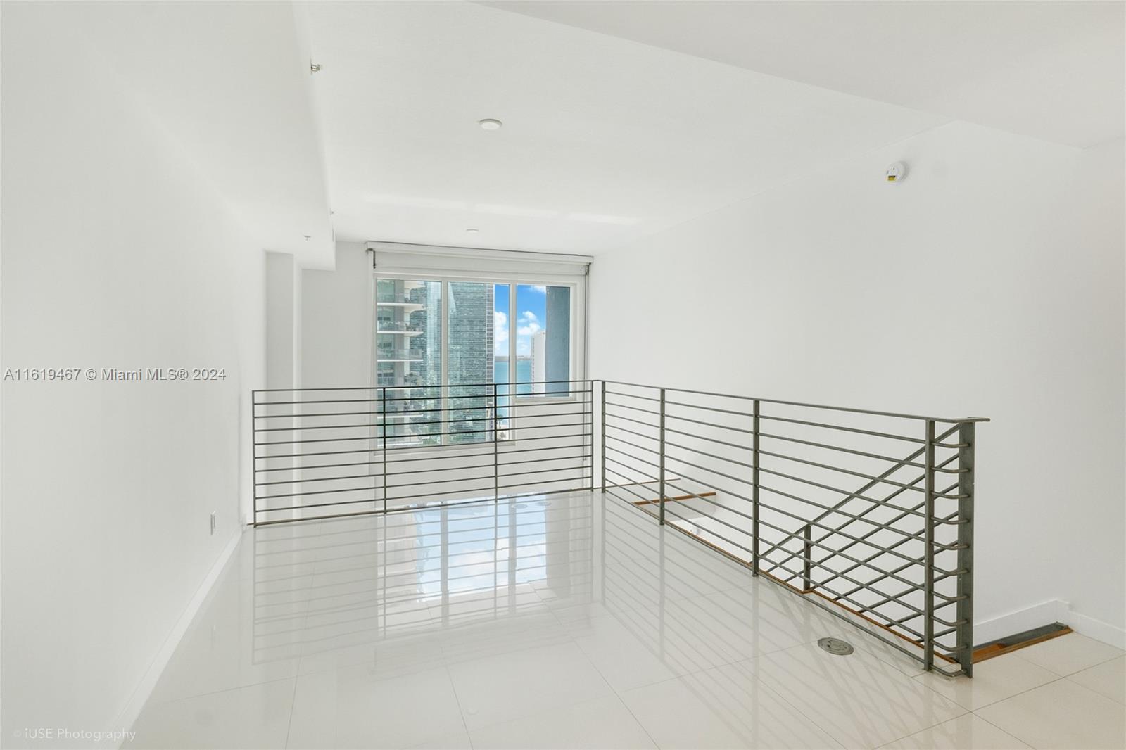 60 SW 13th St #2004, Miami FL 33130