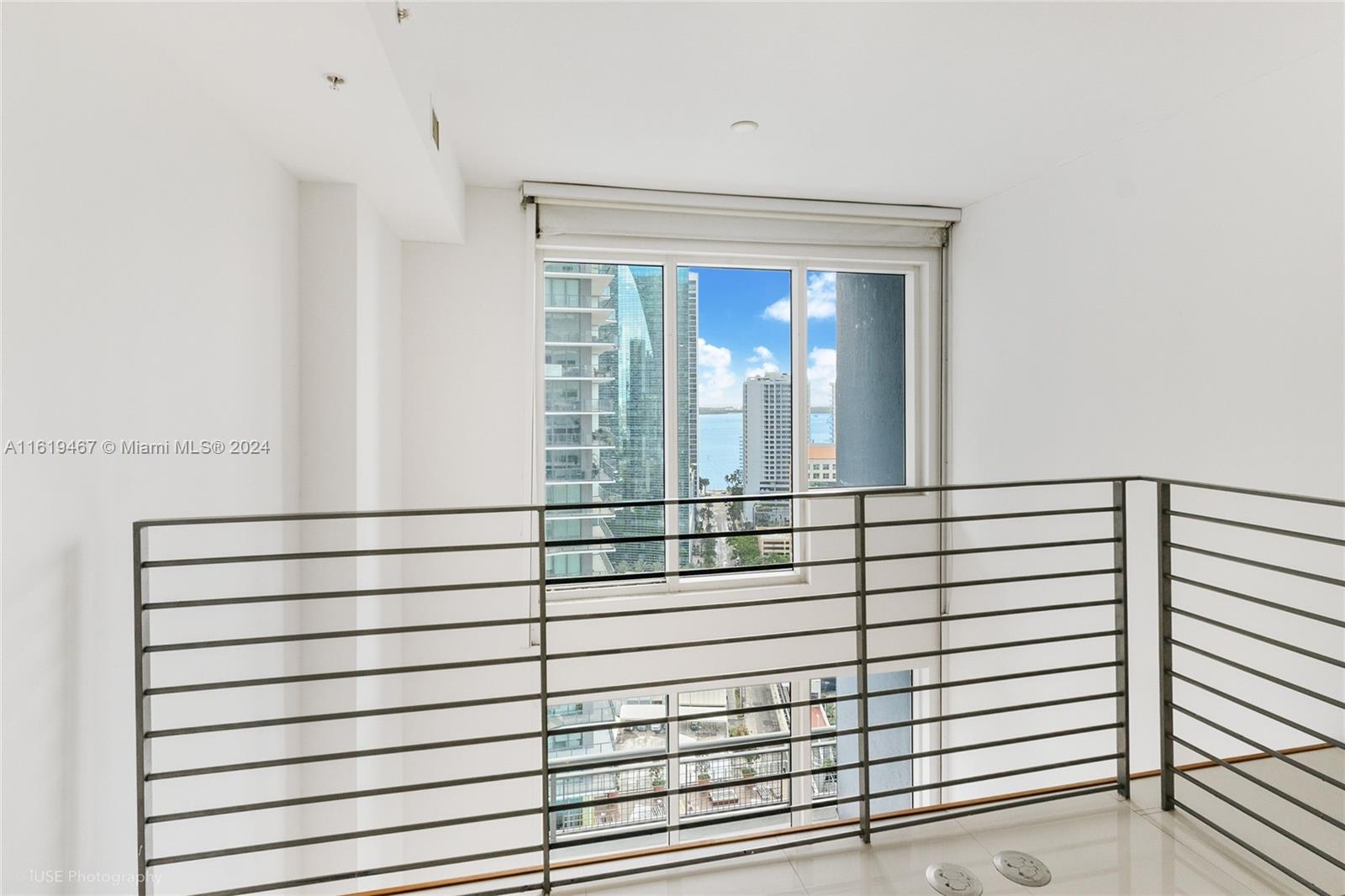 60 SW 13th St #2004, Miami FL 33130