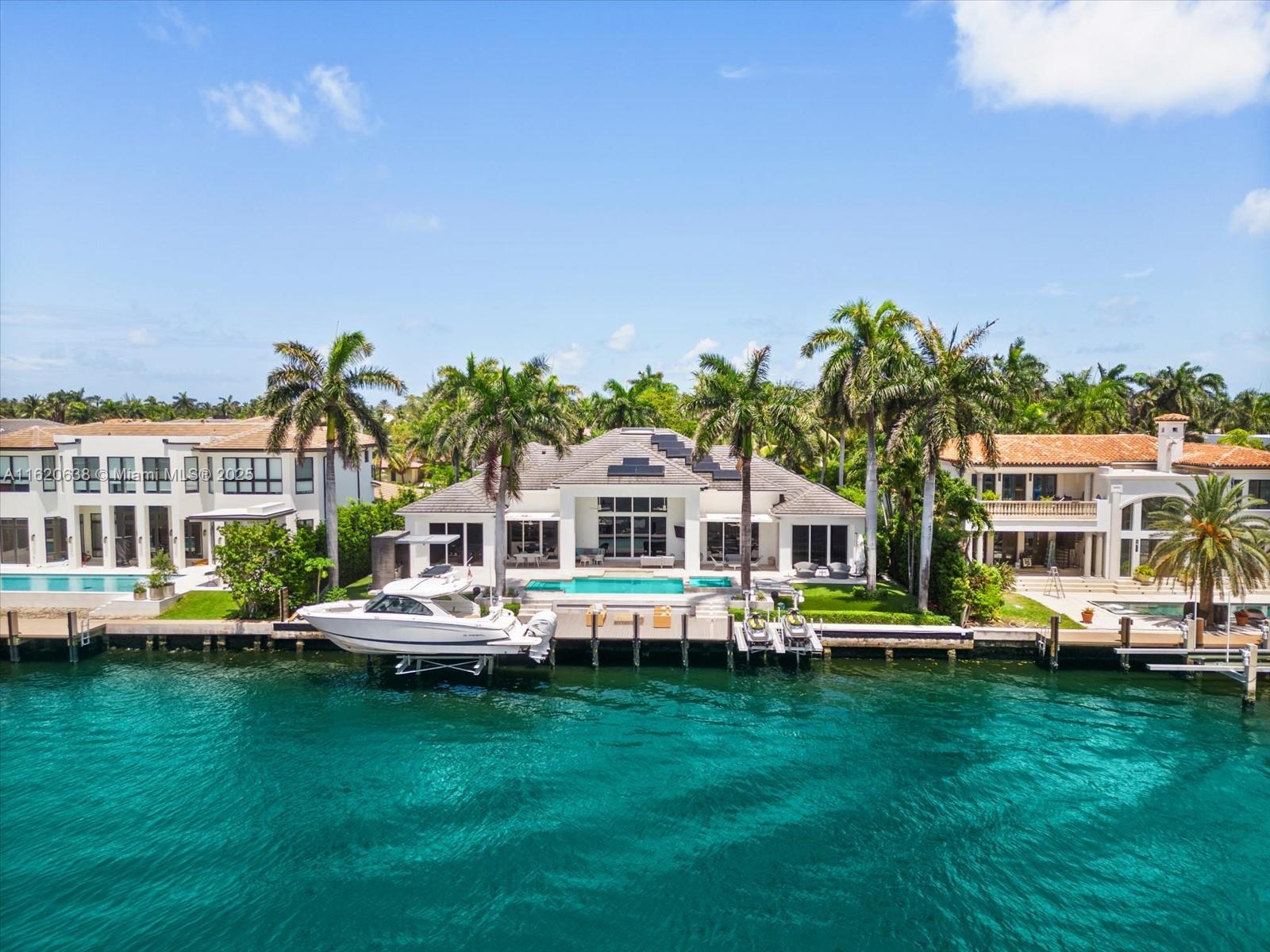 224 Island Is Golden Beach, FL 33160