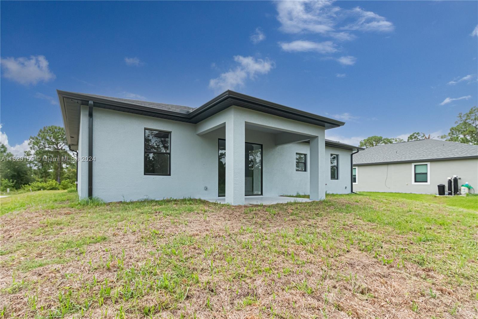 570 Sherwood Ave S, Lehigh Acres, Florida image 3