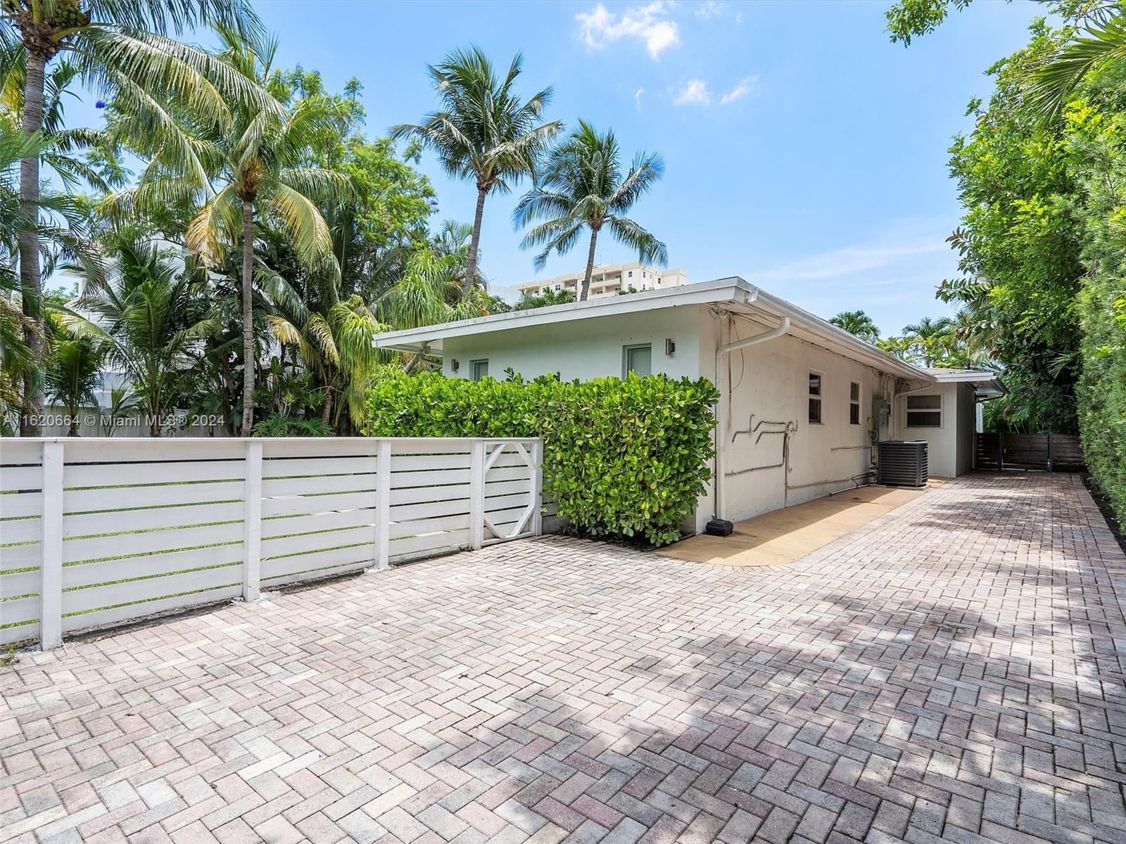 824 N Victoria Park Rd, Fort Lauderdale, Florida image 44