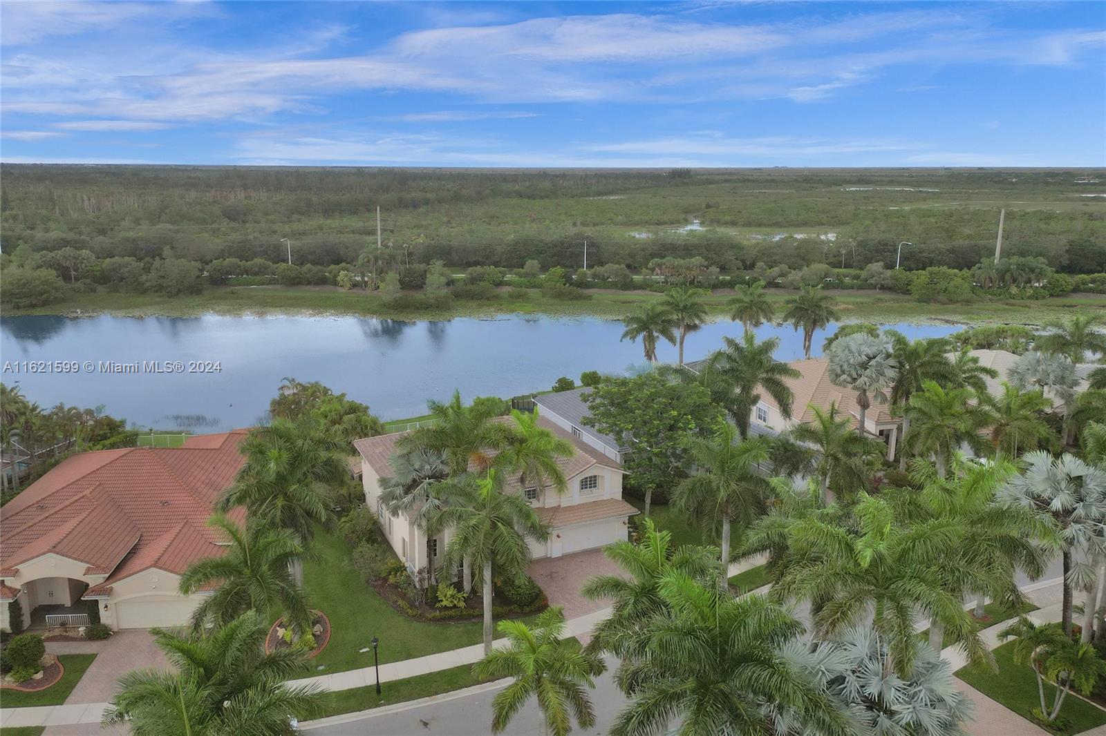 2531 Hunters Run Way, Weston, Florida image 26