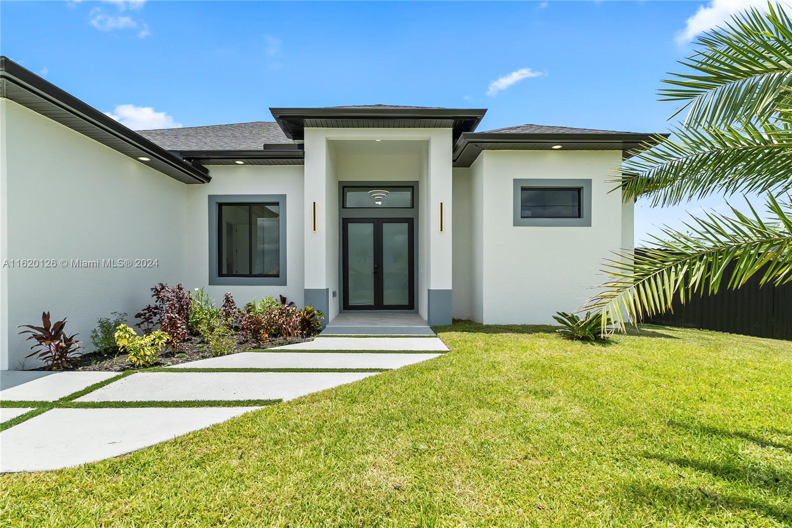 324 NW 1st St, Cape Coral, Florida image 2