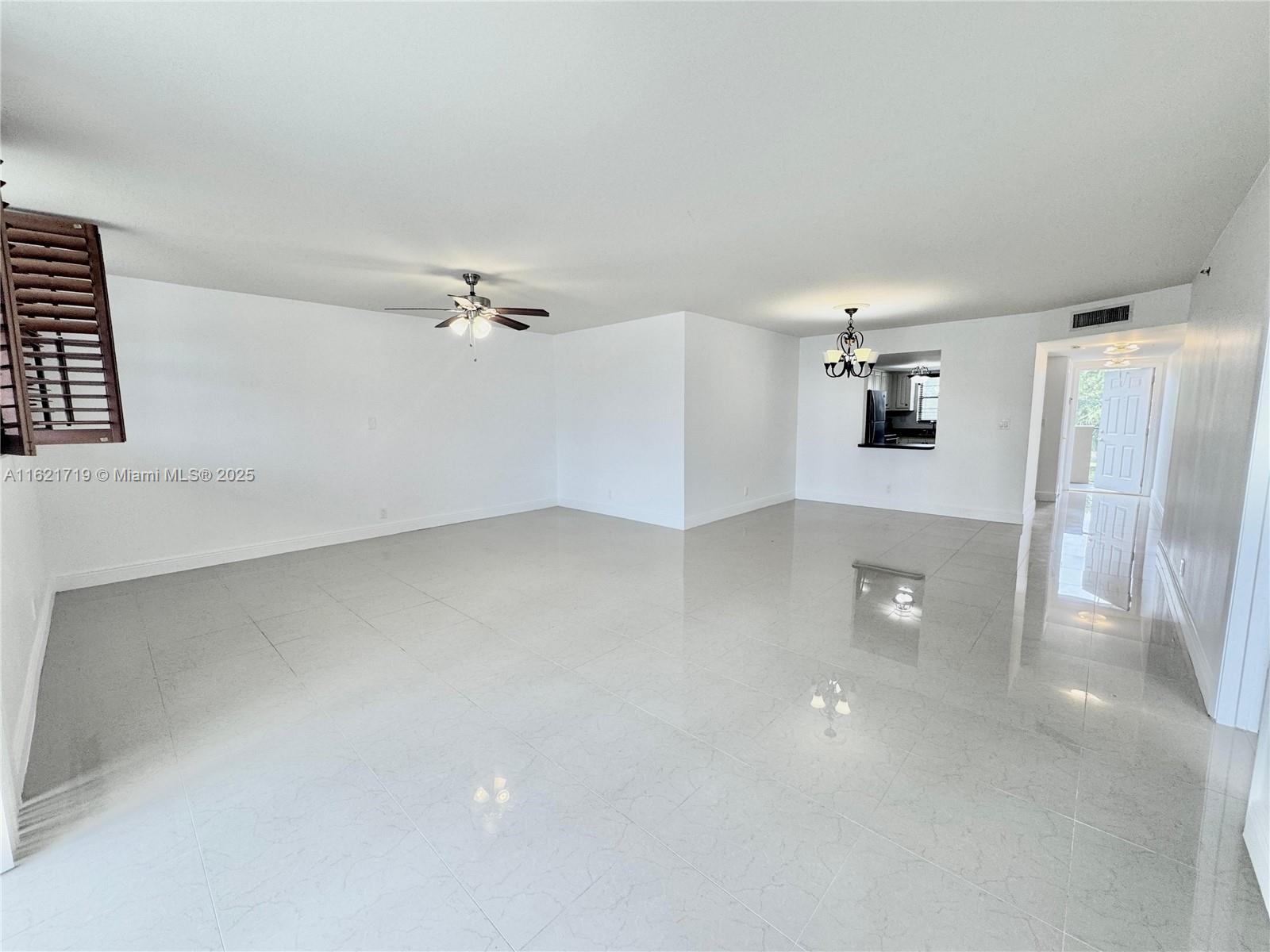 3150 W Rolling Hills Cir #307, Davie, Florida image 14