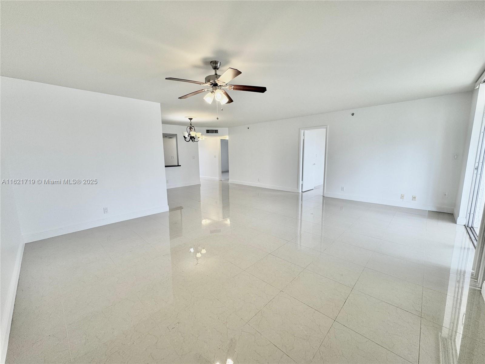 3150 W Rolling Hills Cir #307, Davie, Florida image 15