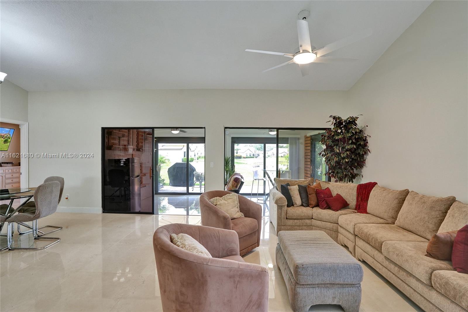 5799 W Parkwalk Cir W, Boynton Beach, Florida image 30