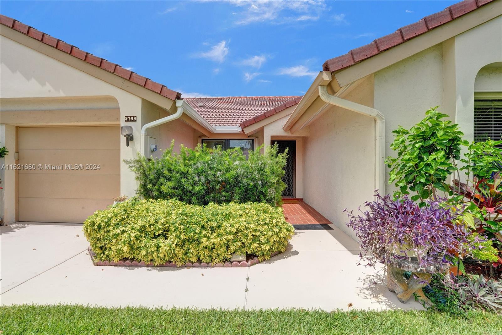 5799 W Parkwalk Cir W, Boynton Beach, Florida image 6