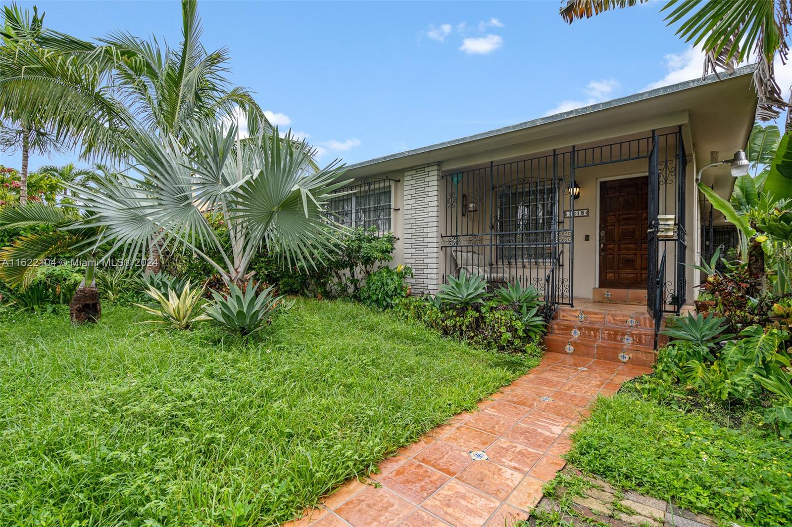 1618 SW 18th St, Miami, Florida image 3