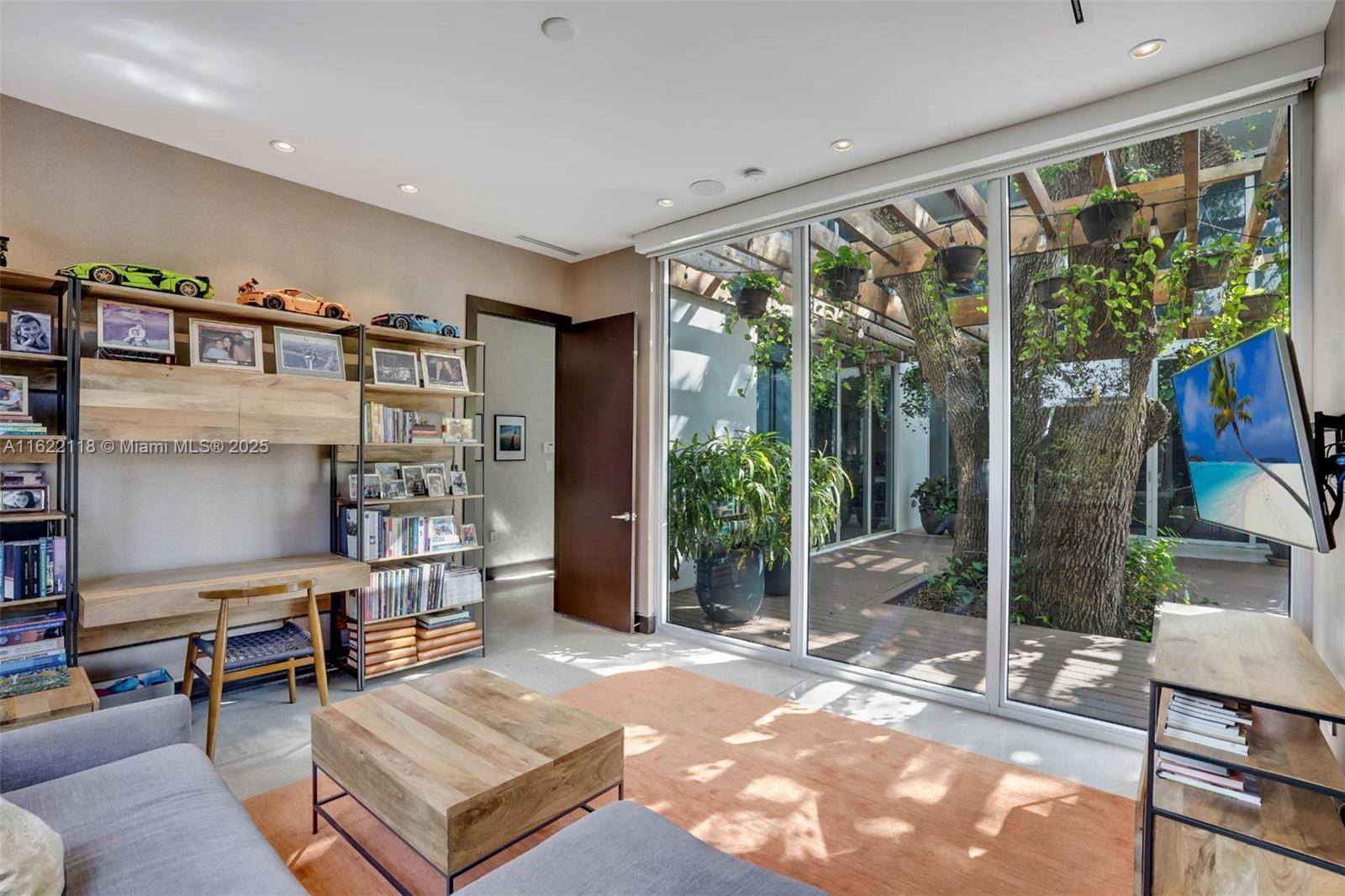 Listing Photo 18