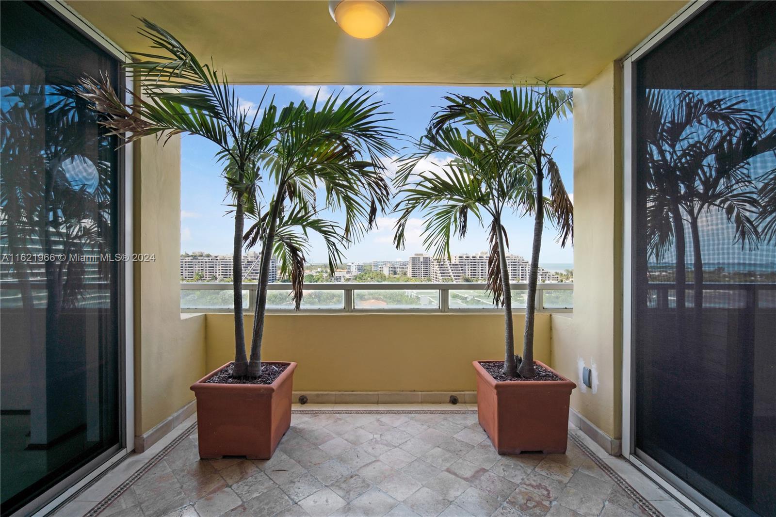 445 Grand Bay Dr #1102, Key Biscayne FL 33149