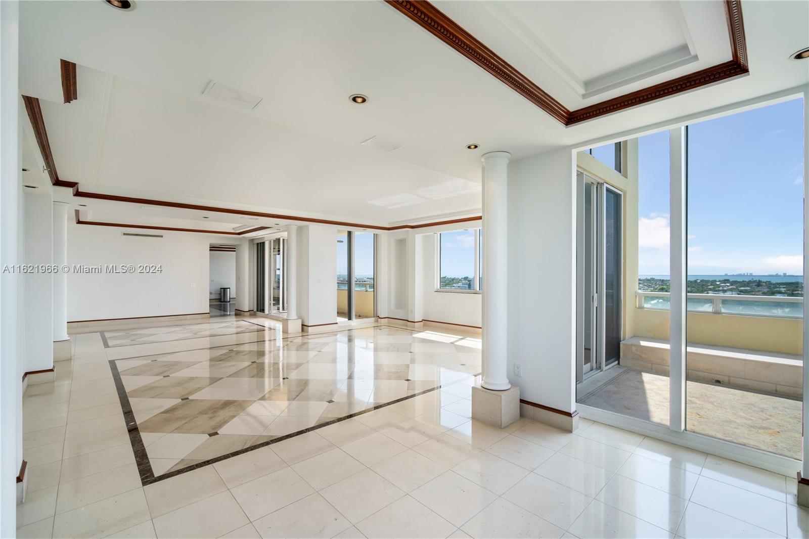 445 Grand Bay Dr #1102, Key Biscayne FL 33149