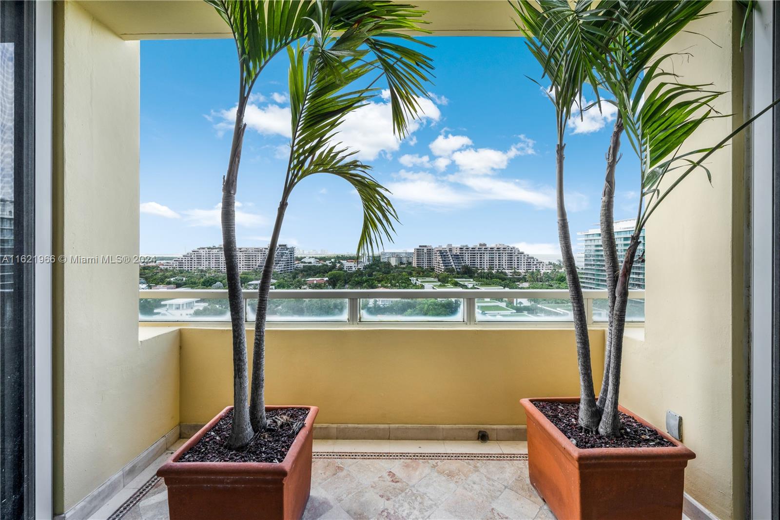 445 Grand Bay Dr #1102, Key Biscayne FL 33149