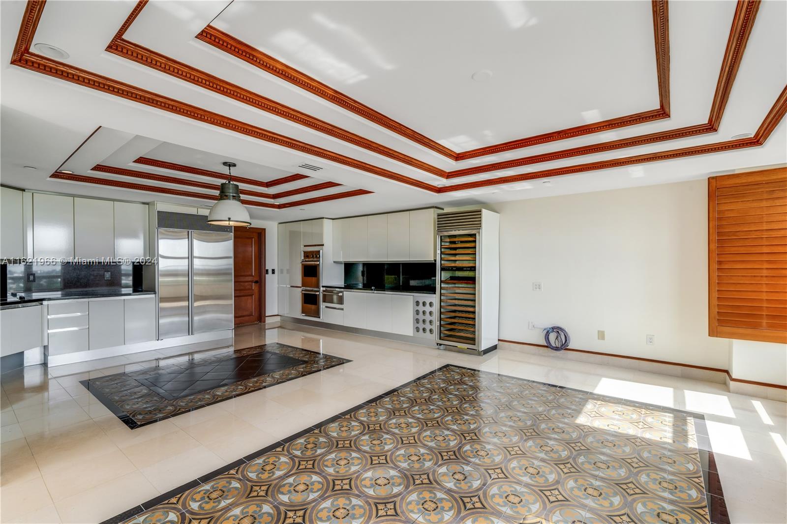 445 Grand Bay Dr #1102, Key Biscayne FL 33149