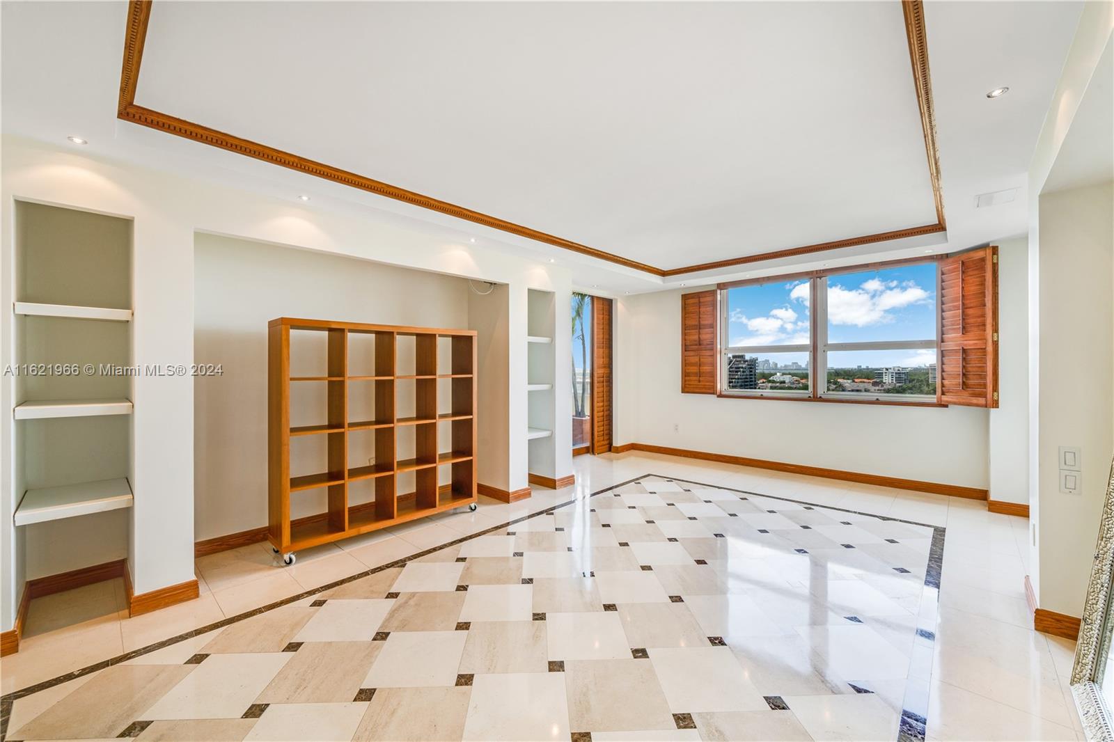 445 Grand Bay Dr #1102, Key Biscayne FL 33149