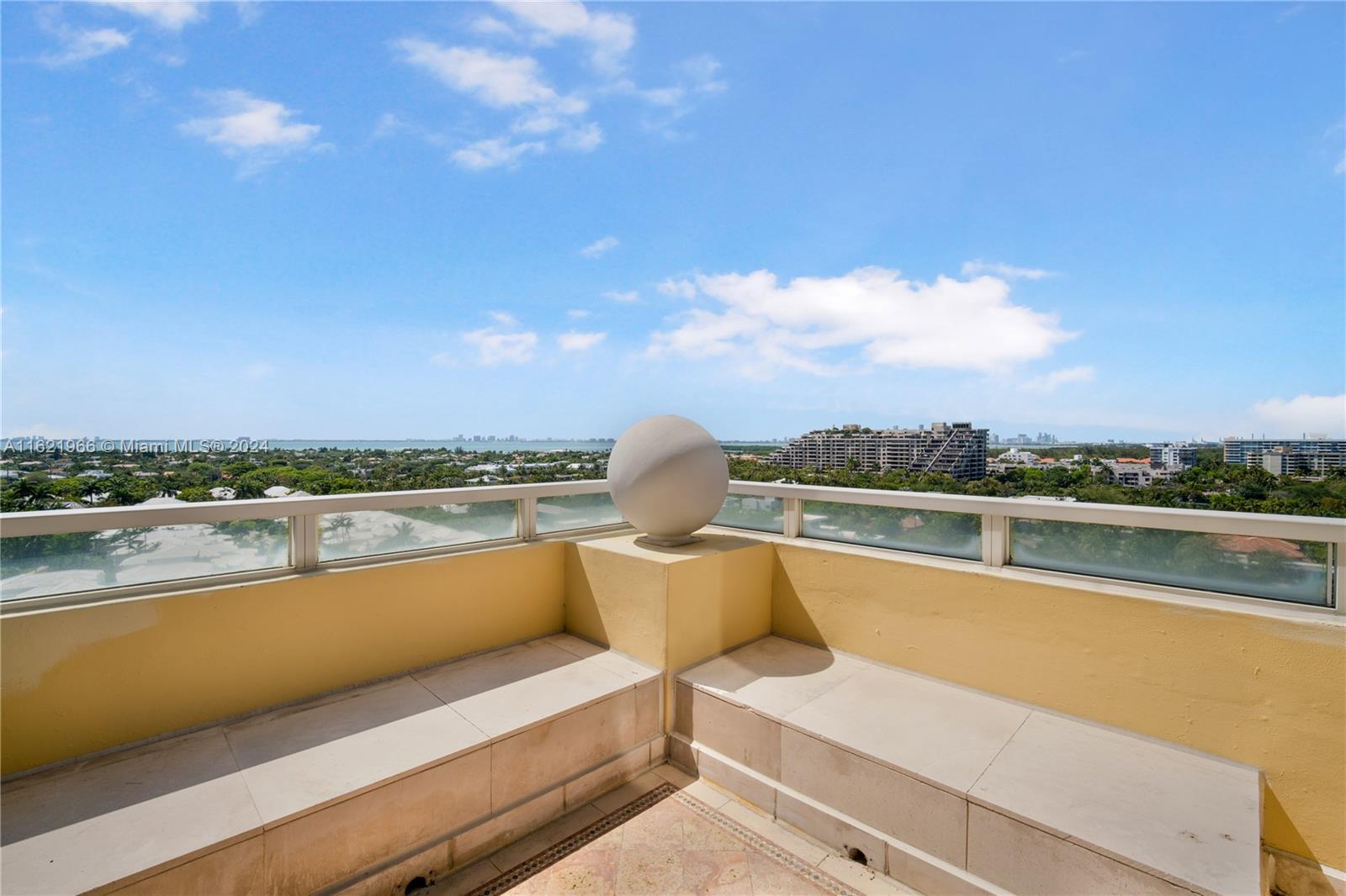 445 Grand Bay Dr #1102, Key Biscayne FL 33149