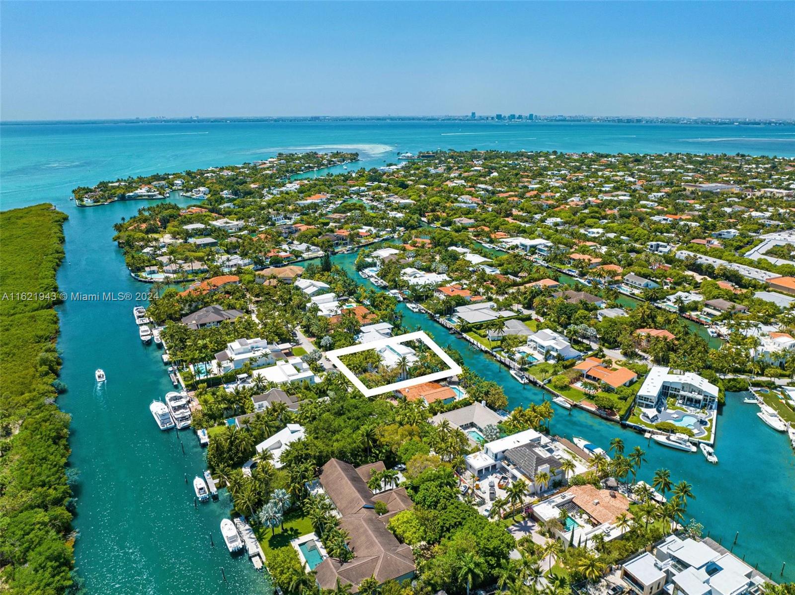 161 Cape Florida Dr, Key Biscayne, Florida image 36