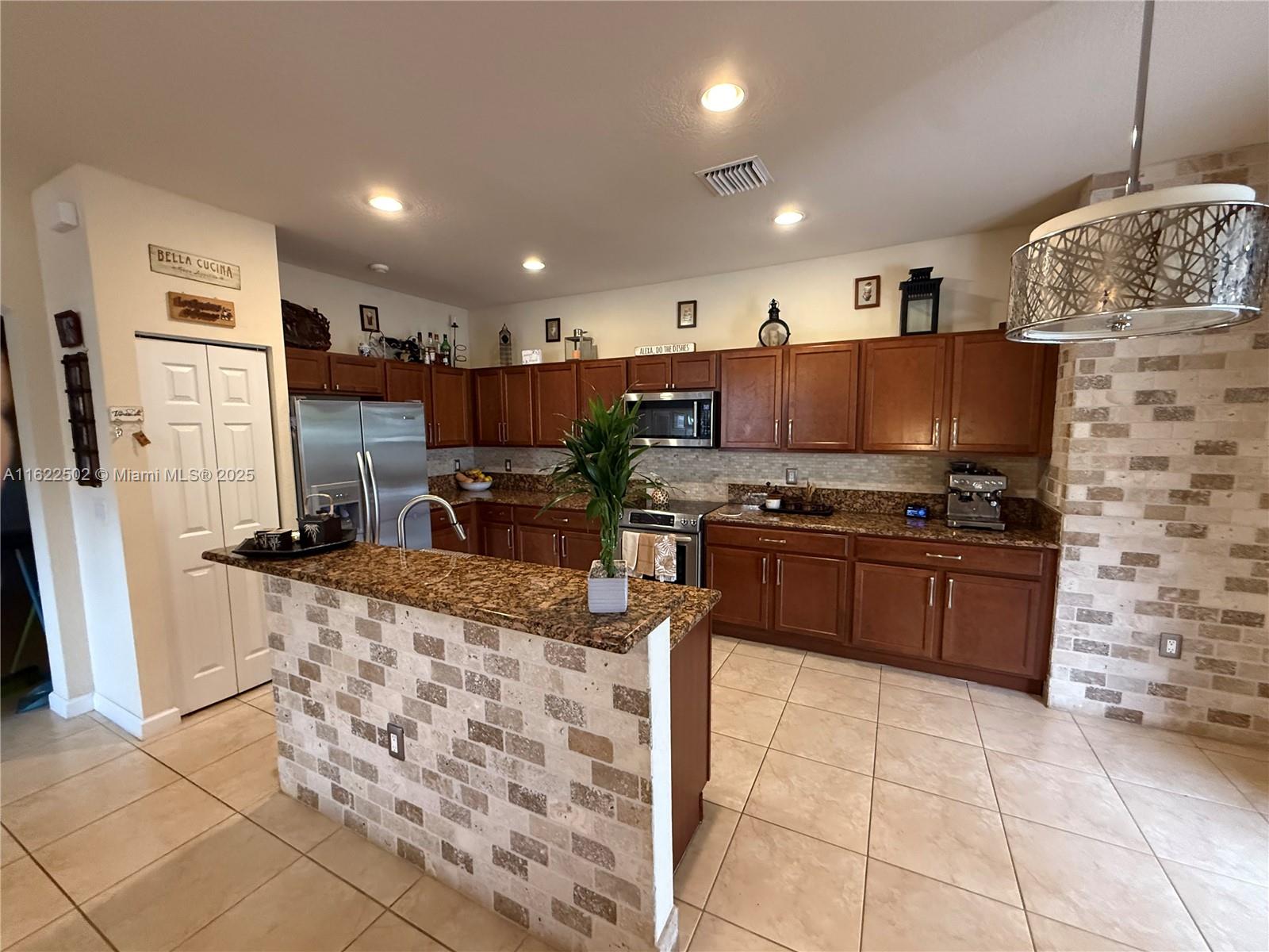 11922 SW 154th Path, Miami, Florida image 10