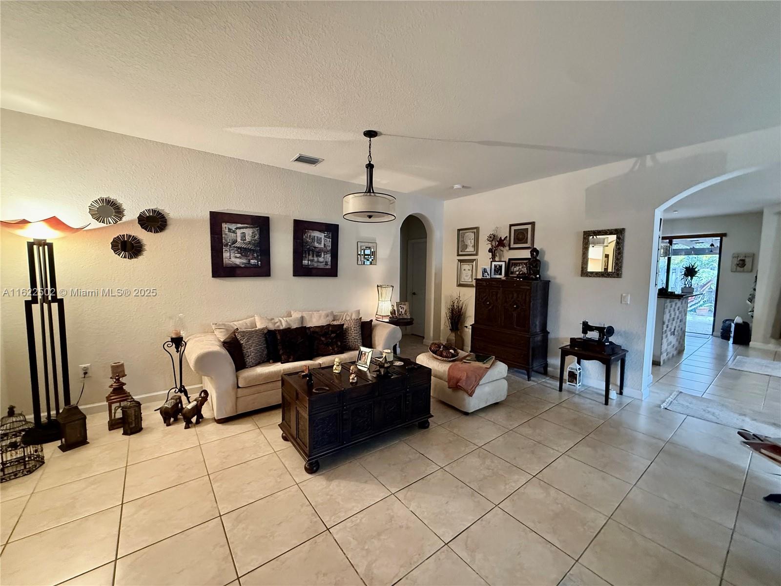 11922 SW 154th Path, Miami, Florida image 7