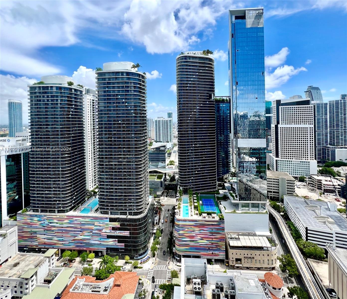 Welcome to Brickell Flatiron, where luxury living meets the vibrant energy of Miami's most exciting neighborhood. This stunning 1 bed-1.5 bath offers incredible unobstructed views of the Miami skyline from the 39th floor! Featuring an open-concept living space with floor-to-ceiling windows, Italian Snaidero kitchen with Miele appliances, Italian custom doors, Keyless door entry, Nest AC thermostat, premium flooring & more! Five-star amenities include a rooftop pool, sundeck, fully equipped fitness center & spa with Pilates, yoga, aerobic studio, juice bar, steam & sauna facilities, private movie theater, children's playroom, lap pool, social lounge, billiard room and more! Located in the heart of Brickell, and surrounded by world-class dining, shopping, and entertainment options.